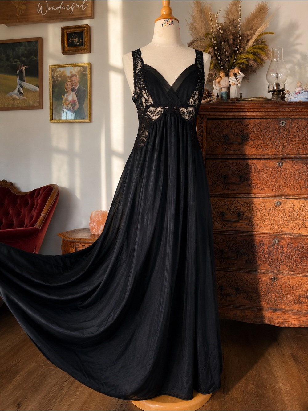 Rare Vintage Olga Full Sweep Nightgown – Black – Model 92060 – Size Medium